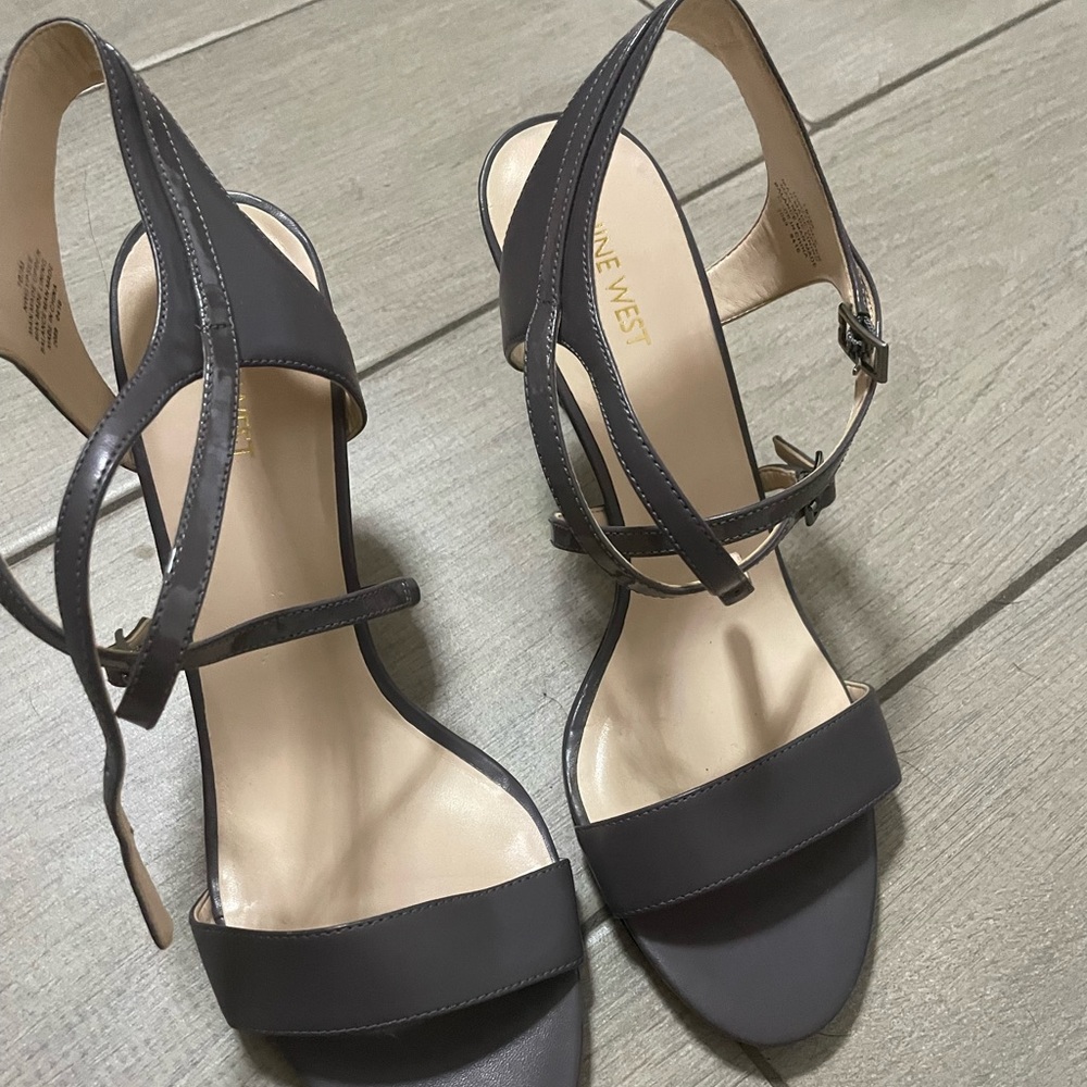 Nine West Grey Heels
